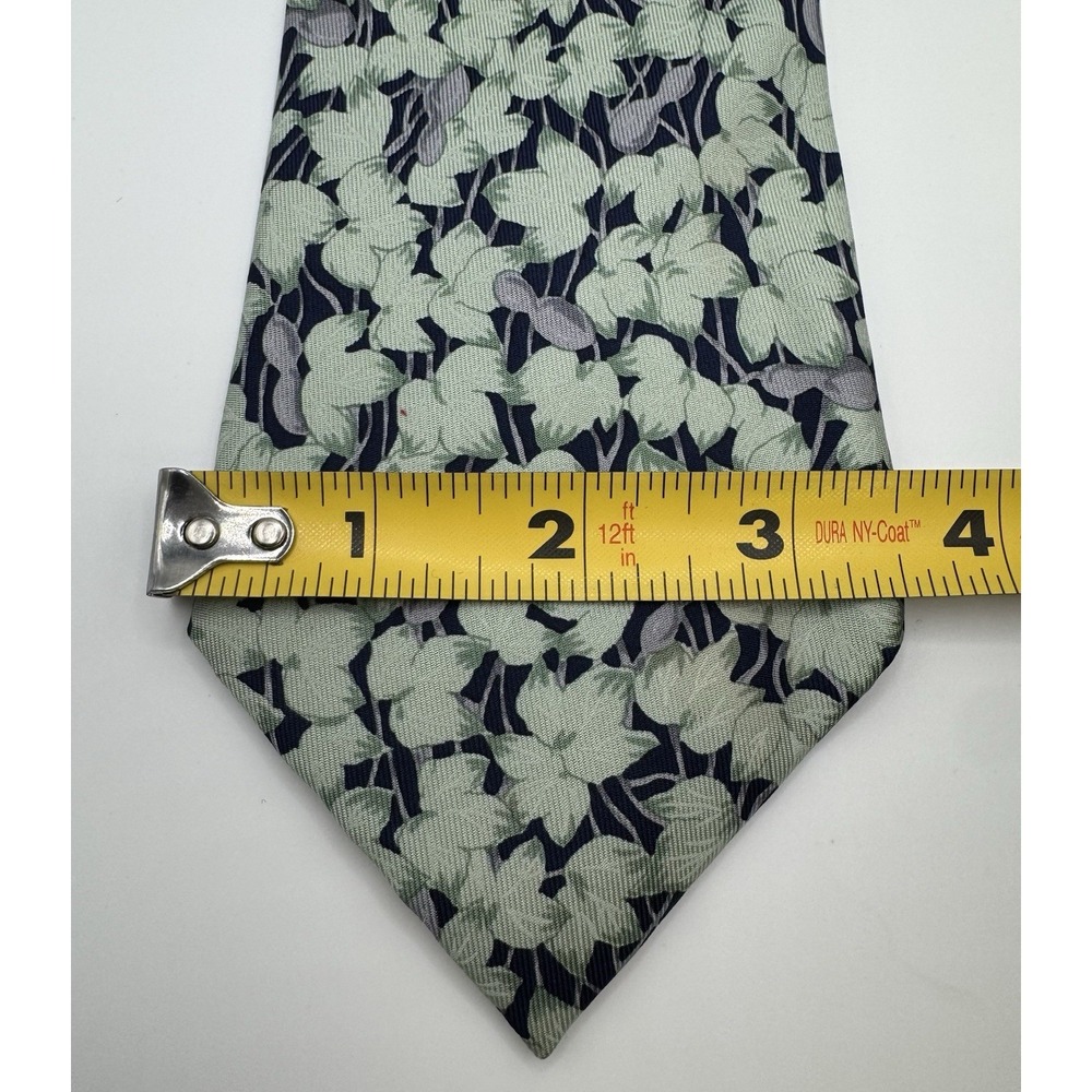 Hermès Paris Silk Tie Green Leaf Floral Pattern Navy Background Luxury - Picture 5 of 6